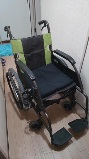完売致しました◆自走\u0026介助両用式折り畳み車椅子(車イス中古)