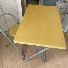 折りたたみ式テーブル椅子セット