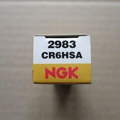 ＮＧＫ　ＣＲ６ＨＳＡ　新品