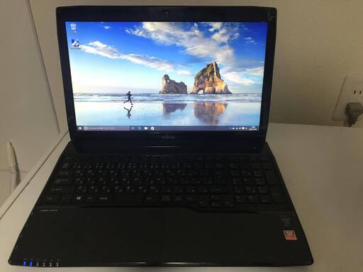 FUJITSU i7 4702MQ/4GB/SSD 256GB 未使用