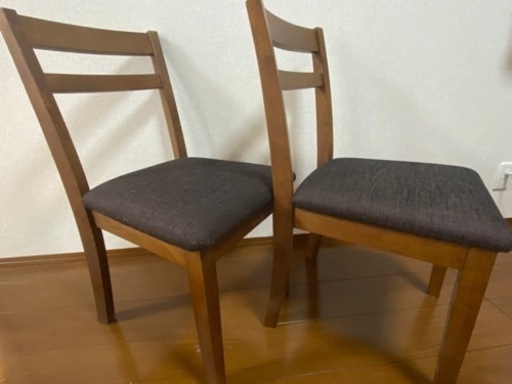 【値下げしました】テーブル・椅子2脚セット