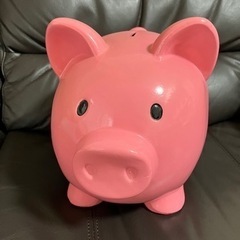 ピンクのブタさん貯金箱