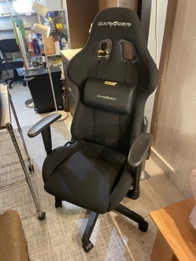 配達可【イス/ゲーミングチェア】【DXRACER】クリーニング済み【管理番号12509】