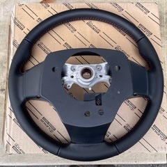 【新車外し】60ハリアー　純正革巻きステアリング　0008