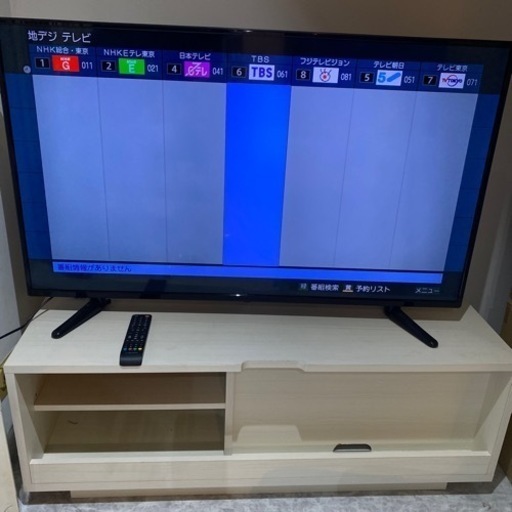 4K液晶テレビ　50型 テレビ台付