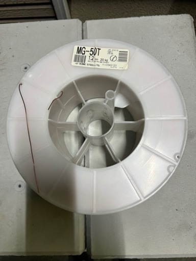 神戸製鋼所 ソリッドワイヤ 軟鋼（マグ材料） MG-50T 1.2mm MG50T-1.2 1セット（20kg）