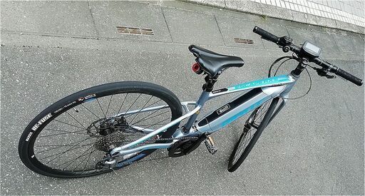 Giant　ESCAPE RX-E+　電動クロスバイク 電動自転車　e-bike