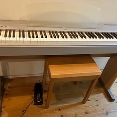 Yamaha ピアノ　