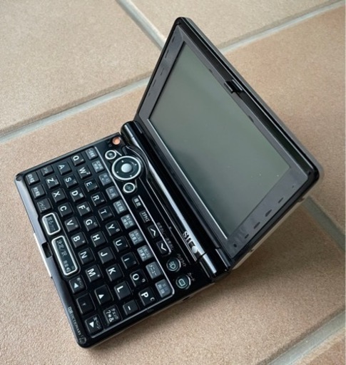 【値下げ】電子辞書 SR-ME7200/シルカレッド中国語辞典メモリカード付