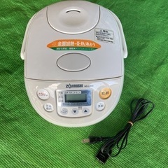 象印 マイコン炊飯ジャー NS-UBO5 中古 使用感有3合 炊...