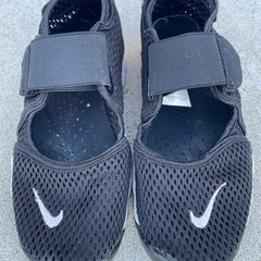 NIKE スニーカー　サンダル