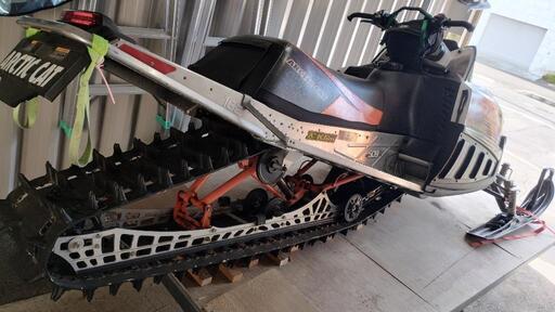 決まりました】スノーモービル アークティキャットm1000セルなし