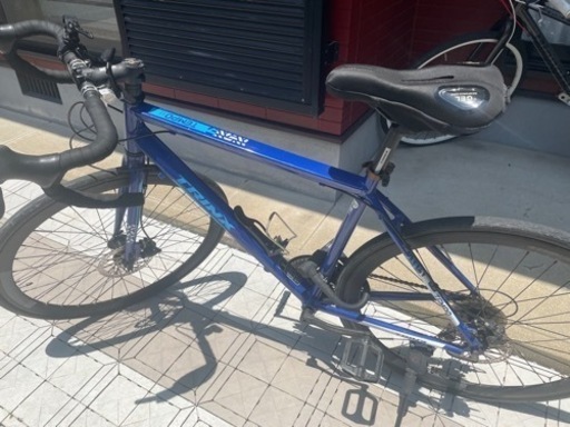 ロードバイクTRINX TEMPO1.1