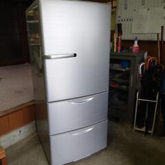 アクア　冷蔵庫264リットル　2013年　8000円