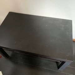 黒いローテーブル