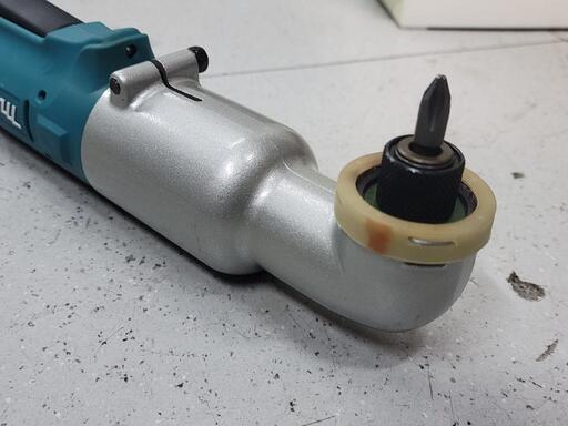工具】Makita マキタ 18V充電式アングルインパクトドライバ TL061D