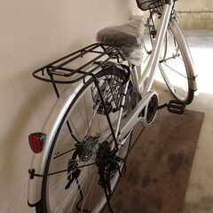 一旦取引中断します。新品自転車です。安く売ります。