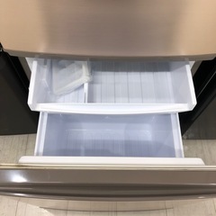 SHARP 2ドア冷蔵庫 2019年製　137L【トレファク堺福田店】 SHARP 2ドア冷蔵庫 2019年製 137L【トレファク堺福田店】