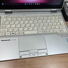 お買い得・Sim搭載＞08116 超軽量 Panasonic CF-RZ68GB/SSD256 /i5 