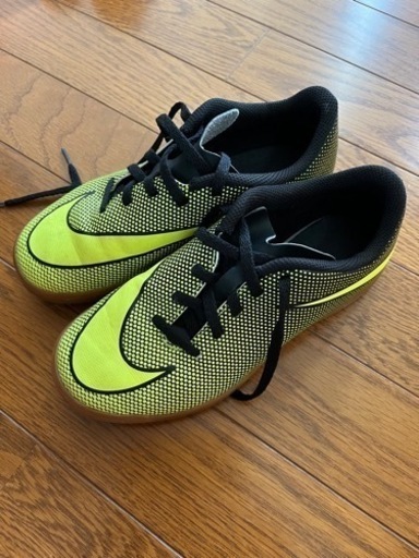 ナイキ フットサルシューズ NIKE - NIKE サッカー トレシュー フットサルの通販 by SJ