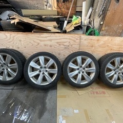 レクサスLS 純正ホイール、タイヤ　245/45R19