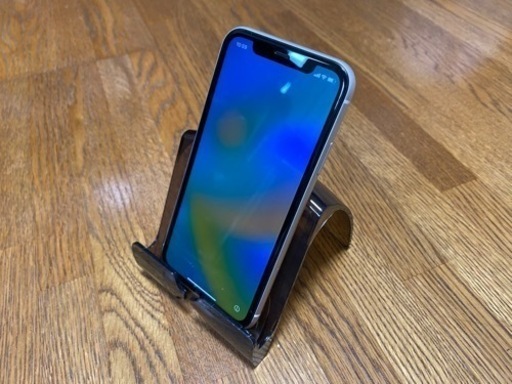 良品】 iPhone8 64GB #001
