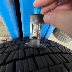 225/80r17.5スタッドレスホイール付き中古1本2021年