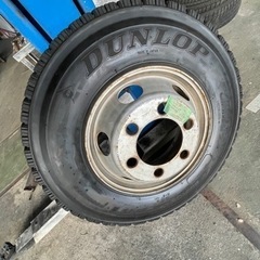 225/80r17.5スタッドレスホイール付き中古1本2021年