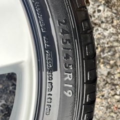 レクサス純正タイヤ 245/45/R19