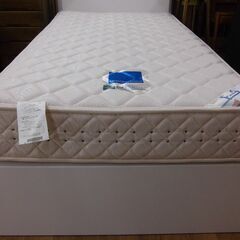 R202 Dream Bed & Nitori 人気白シングルベッド、幅98cm Used/美品