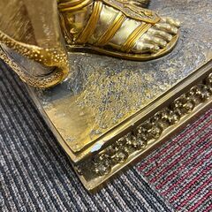 戦士のガラステーブル②　高級インテリア　ガラス天板付き　インテリアテーブル　ミニテーブル