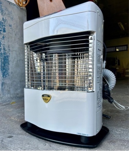 札幌市内配送可 美品 04年製 サンポット 小型FF式石油ストーブ FFR-38RF C 50Hz専用