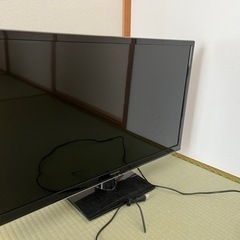テレビ　32型　2011年製