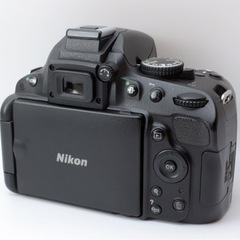 ★Nikon D5100★S数少●スマホ転送●初心者向け●バリアングル液晶  1ヶ月動作補償あり！ 安心のゆうパック代引き発送！ 送料、代引き手数料無料！ ☆Nikon D5100☆S数少○スマホ転送○初心者向け○バリアングル