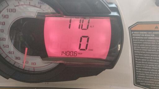 決まりました】スノーモービル アークティキャットm1000セルなし