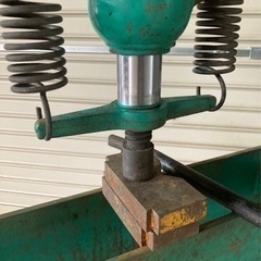 油圧プレス　5t ジャッキ　整備　メンテナンス　工具　