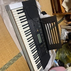 電子ピアノ