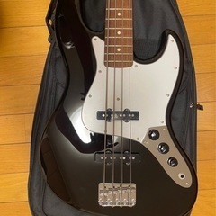ベース FGN 付属品付 弦取替必要