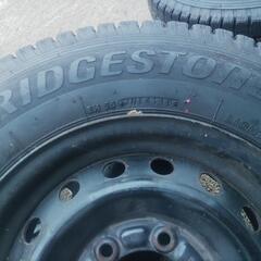 ハイエース　冬タイヤ、ホイールセット　バリ山