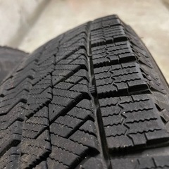 スタッドレス VRX2 2021年製造 ダイハツ純正ホイール付き