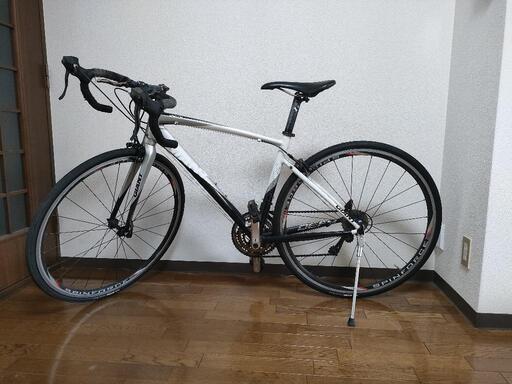 取引済】ロードバイク GIANT DEFY 3 補助ブレーキ付のエントリーモデル 