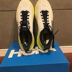 HOKA MACH 4