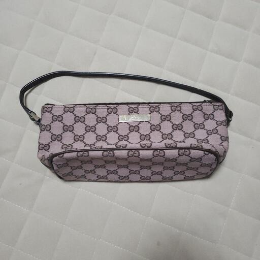 GUCCI　　グッチポーチ