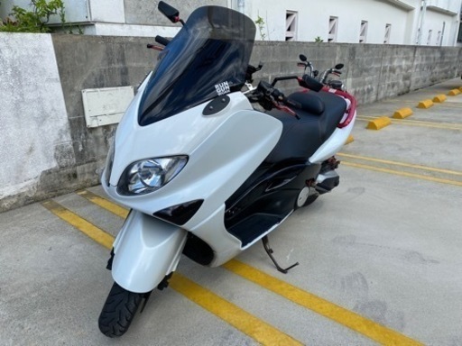 TMAX 1型　逆車