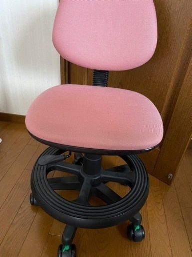 学習机と回転椅子のセット！ (ゆうき) 中村日赤のテーブル《学習机》の