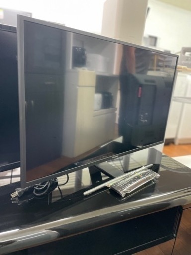 送料・設置込み　液晶テレビ　32型　Hisense 2019年