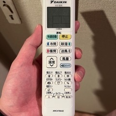エアコン（2018年製、自動お掃除機能付き）