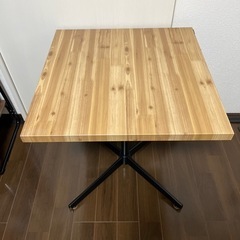 カフェテーブル 60  60センチ 正方形