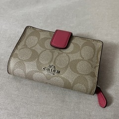 coach 二つ折り財布