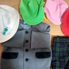【差し上げます】京田辺市立幼稚園　制服とカラー帽子